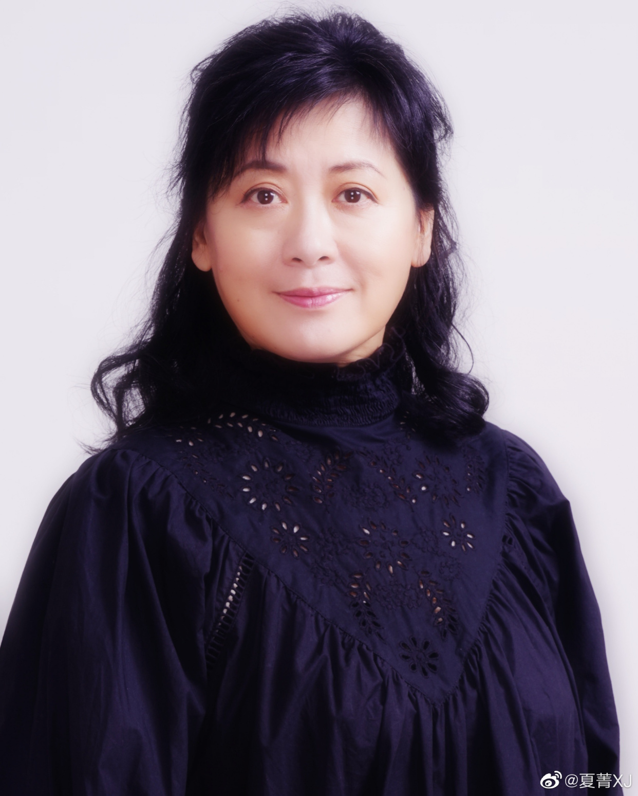 记得影版《红楼梦》"贾宝玉"夏菁吗?曾因病息影,如今新照曝光