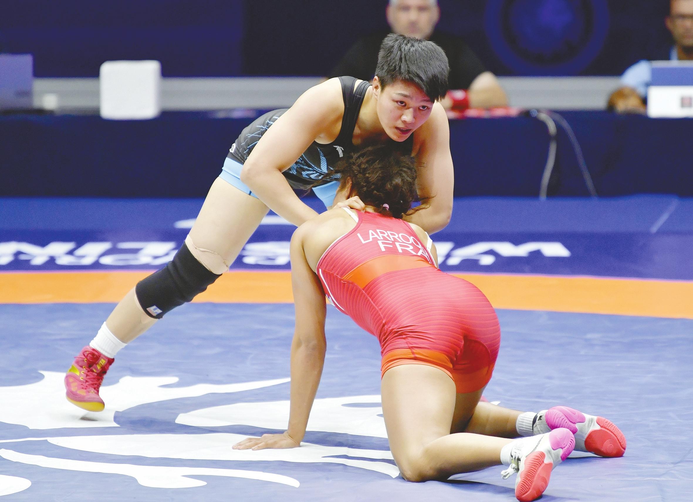 龙佳晋级女子65公斤级决赛