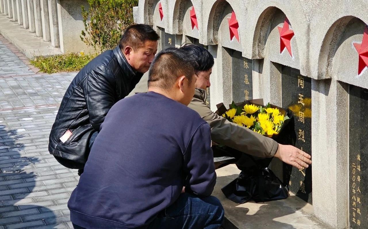 20岁时修建成昆铁路牺牲长眠四川!