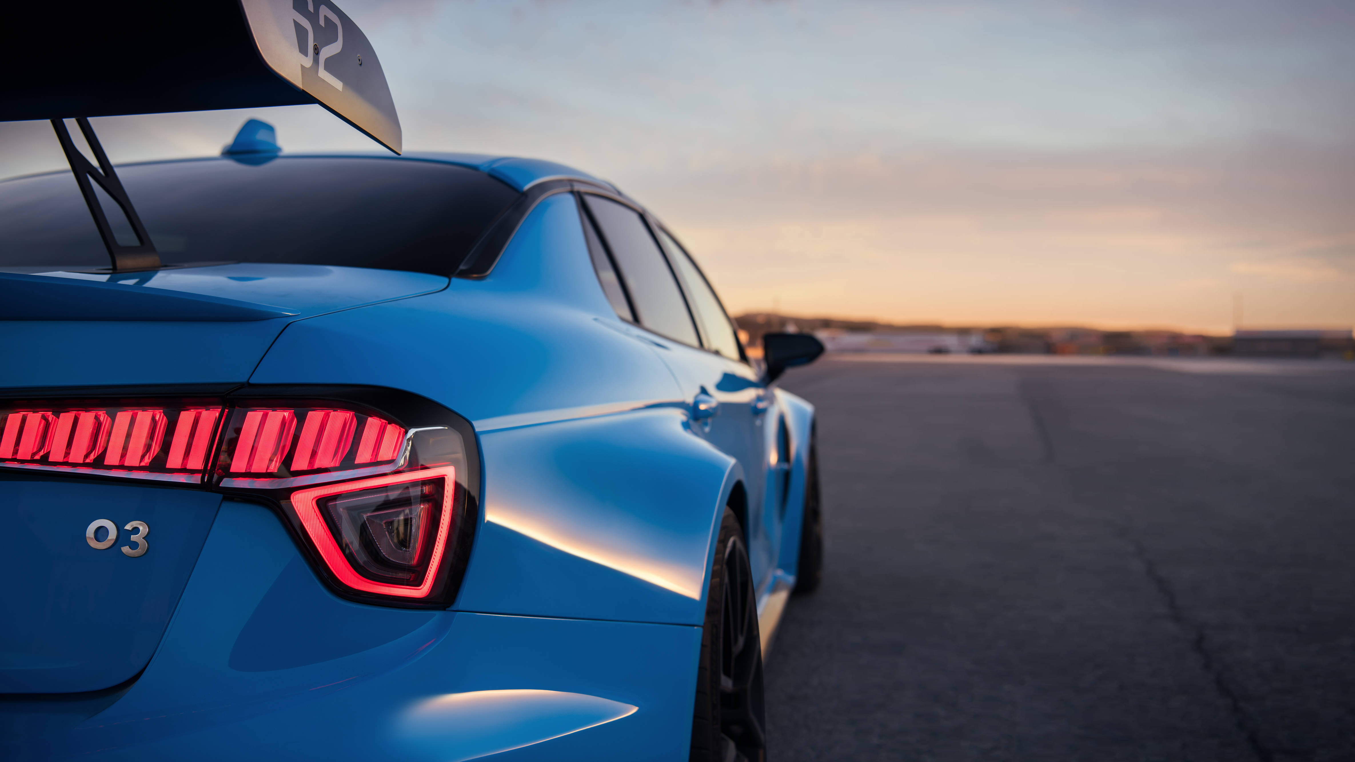 可以合法上路有大尾翼的车—领克03 cyan!你值得拥有