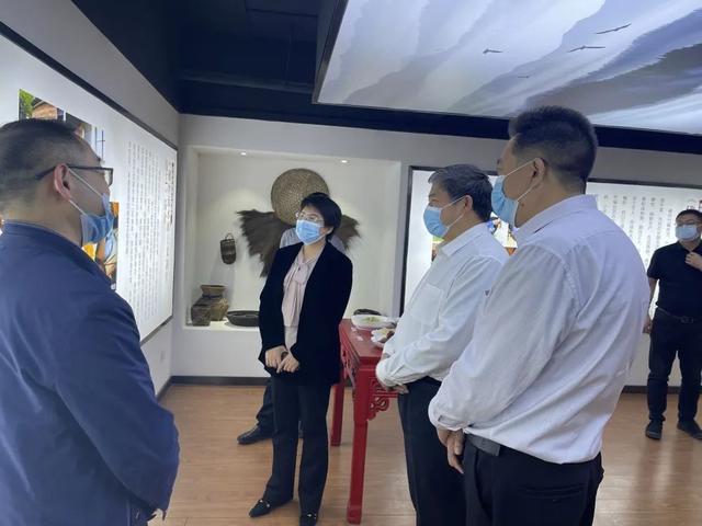 汉中市文旅局局长徐红菊到佛坪县调研