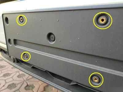 车牌照的大小和螺丝孔的位置!