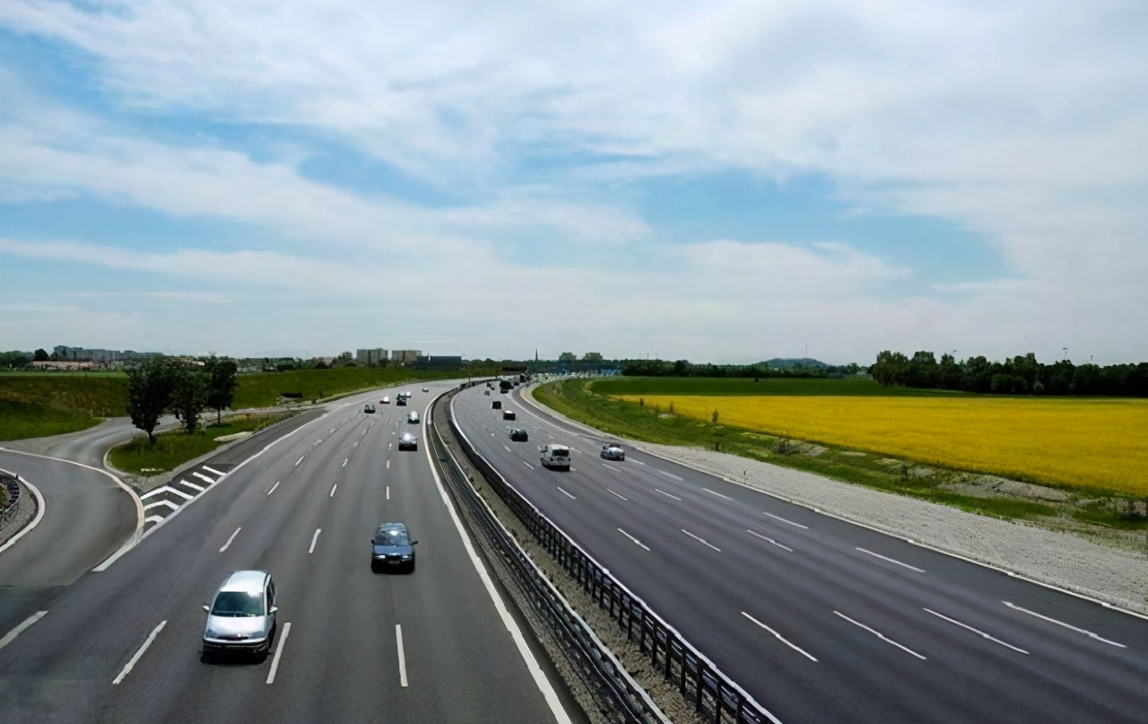河南"高速公路",耗资55亿全长67.47km,或带动新发展