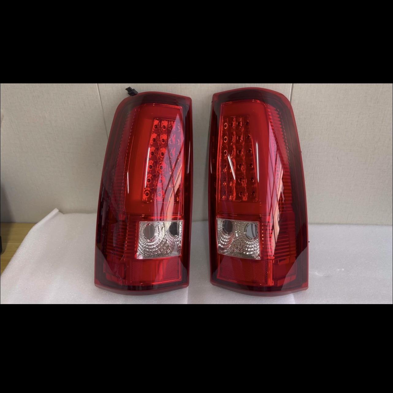 怎样让透明的红色塑料,(汽车尾灯灯罩)变成无色透明?