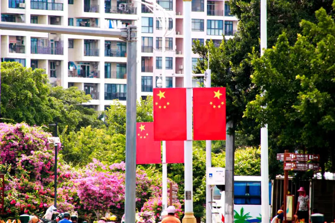 中国红!三亚街头最亮丽的色彩