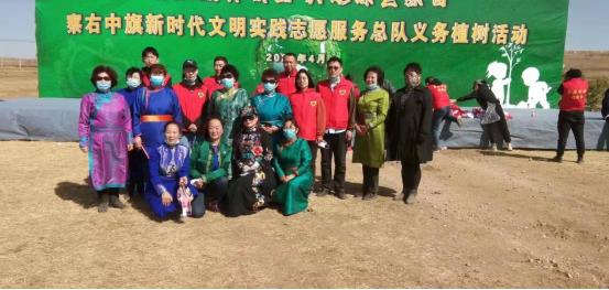 娜仁图雅:心系群众的民族团结带头人