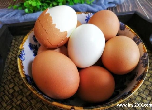 晚上吃鸡蛋可以补充蛋白质吗(晚上吃鸡蛋好消化吗)