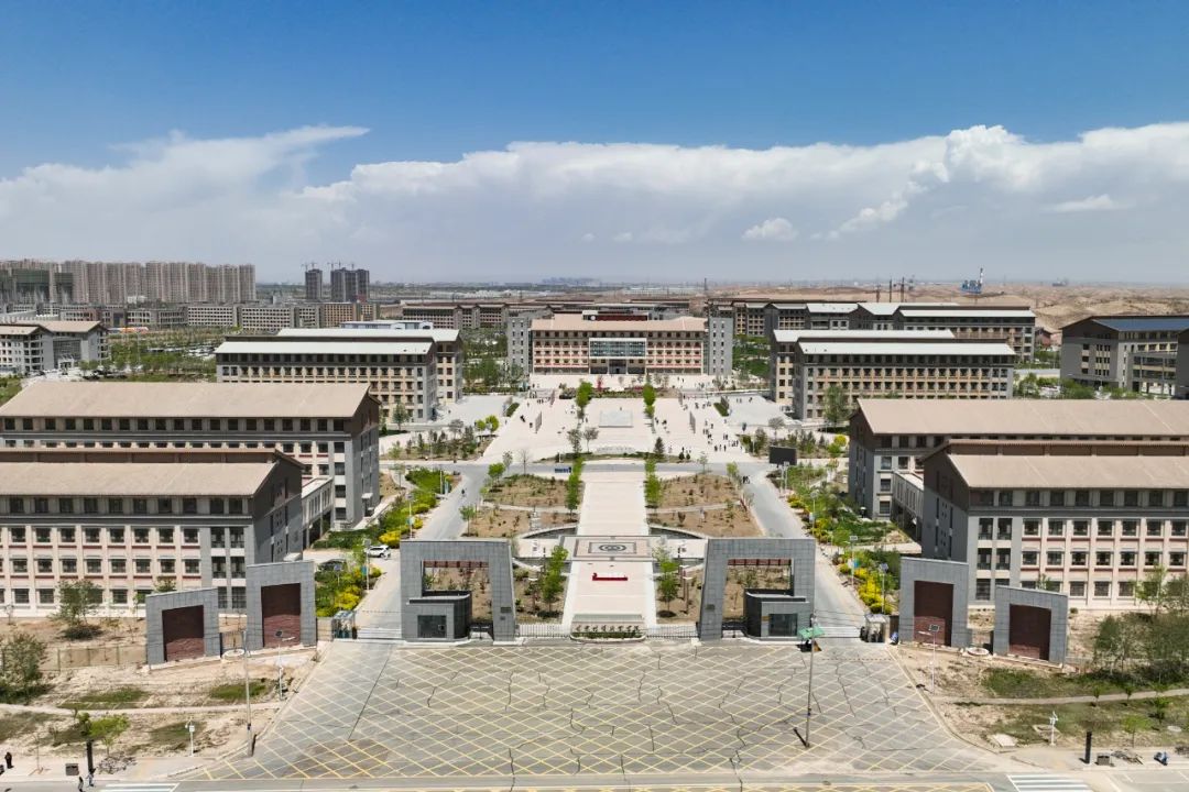 甘肃财贸职业学院职教园区于2015年开工建设,2017年9月开园