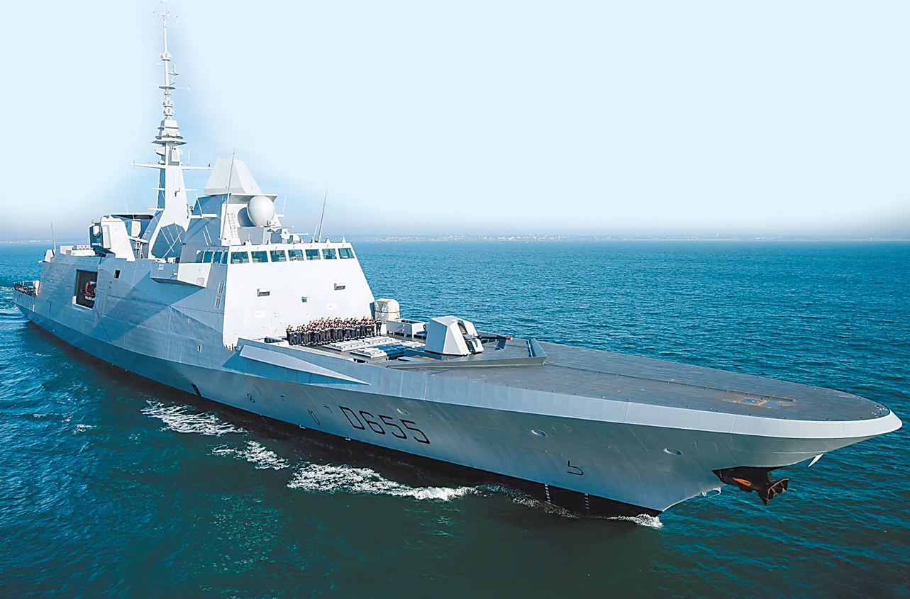 中国054b型护卫舰下水!新一代护卫舰成全球海军中坚力量