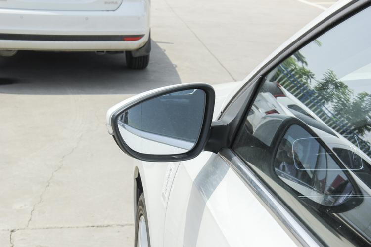 速腾17款后视镜可以折叠吗