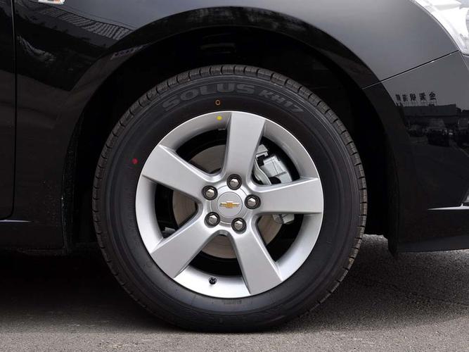 12年科鲁兹轮胎什么型号