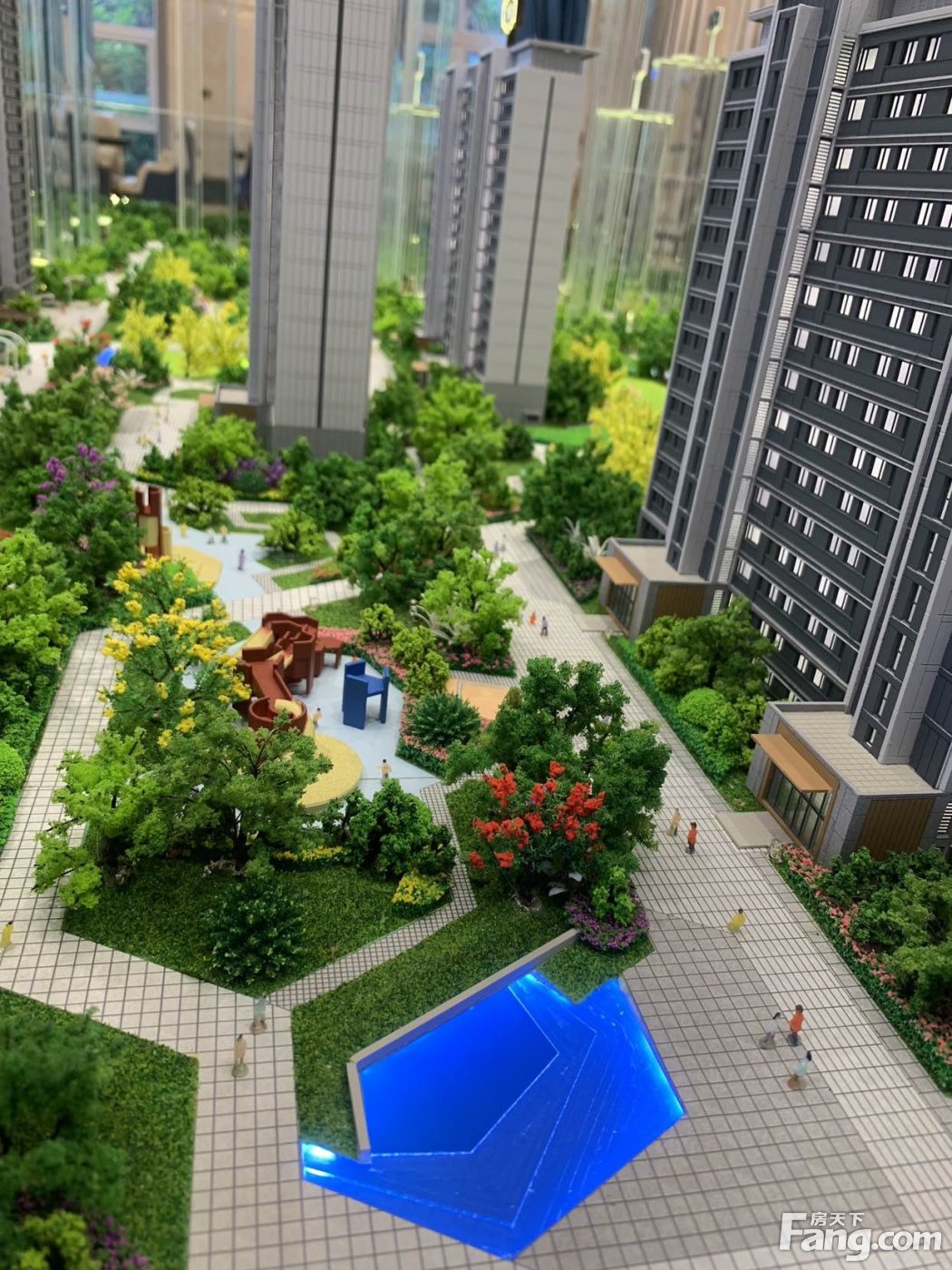 从津门瑞府现场发来一条项目新消息,请查看!