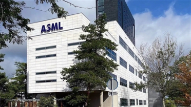 4.5万亿元！ASML市值冲上欧洲之巅 一台EUV光刻机近26亿元