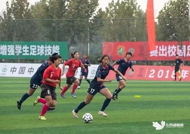 王霜学妹!吴家山中学女足班 10 人考上一本