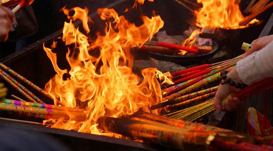 「双语阅读」迷信 superstition