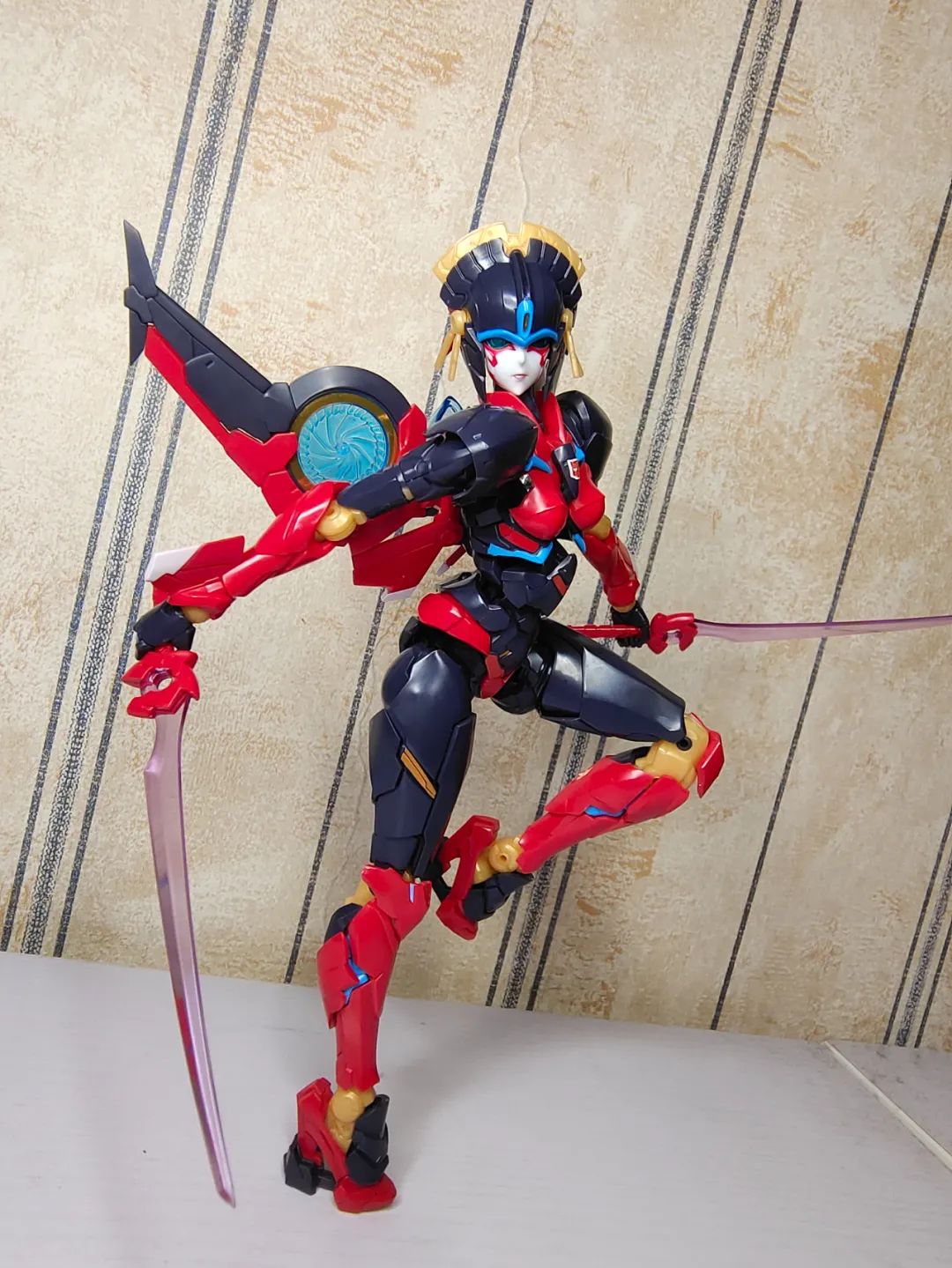 回眸一笑百媚生——千值练风雷模型拼装风刃开箱测评