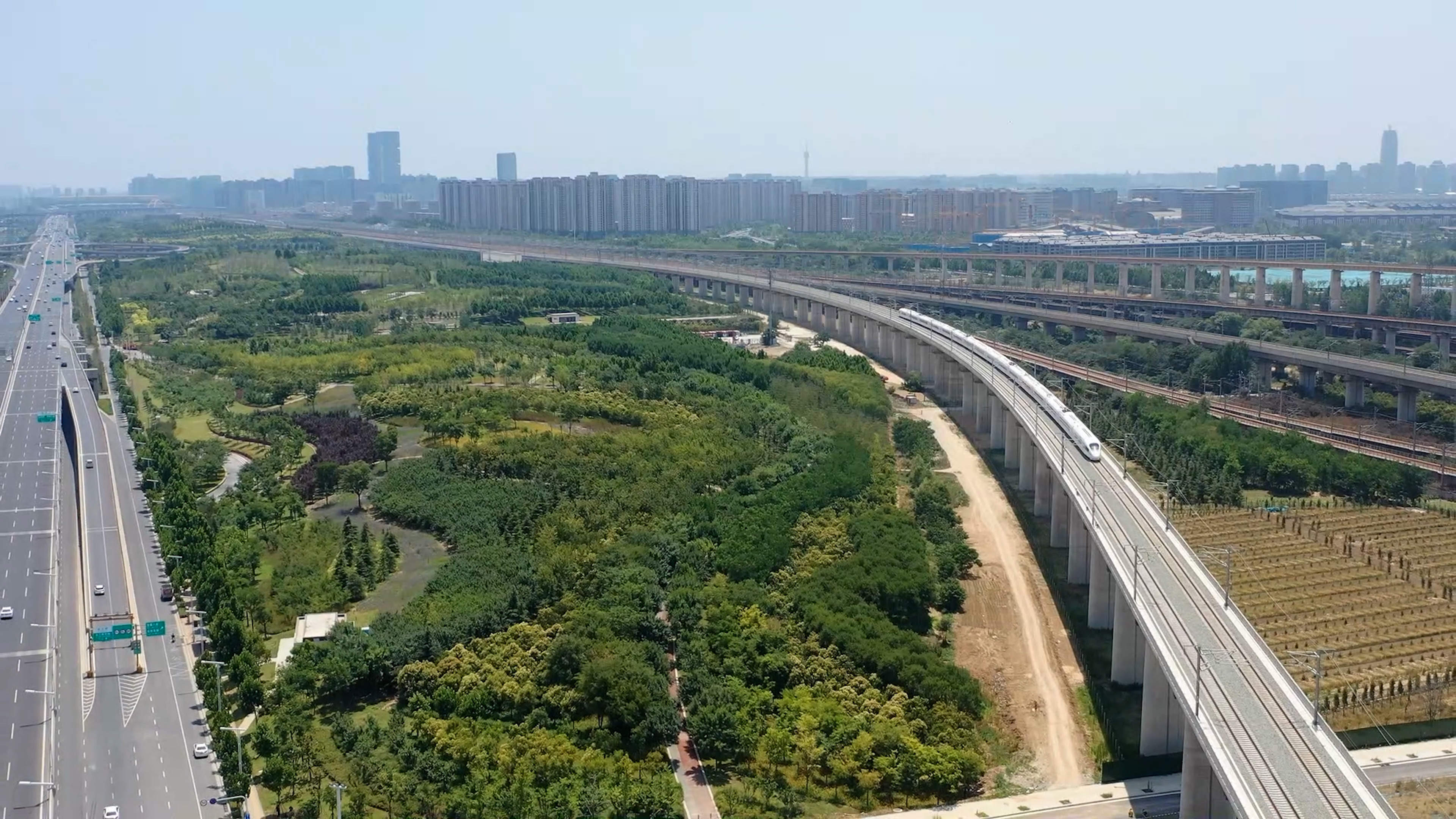 最快1小时43分!济郑高铁12月8日全线贯通运营