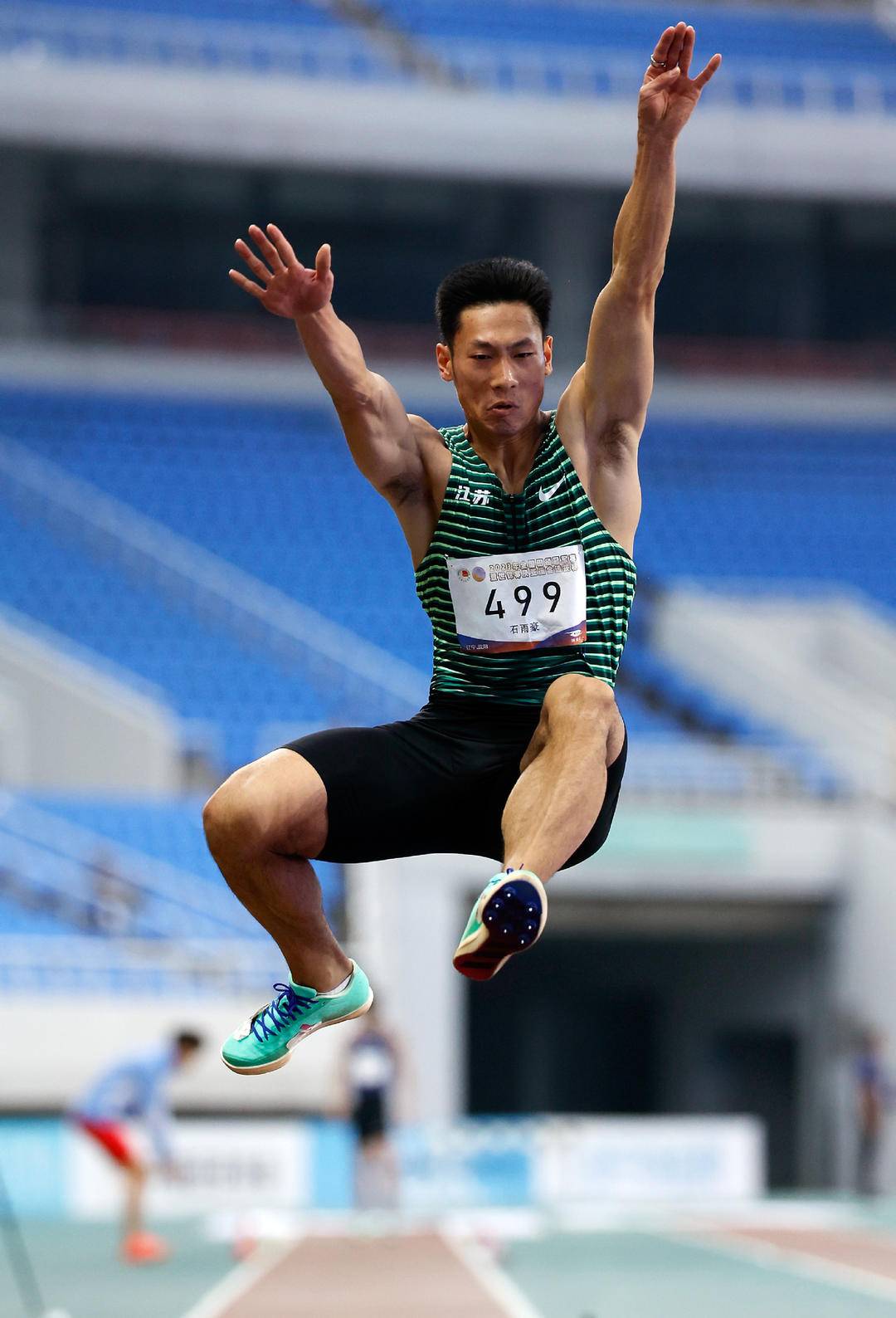 全国田径冠军赛|石雨豪跨项显神奇