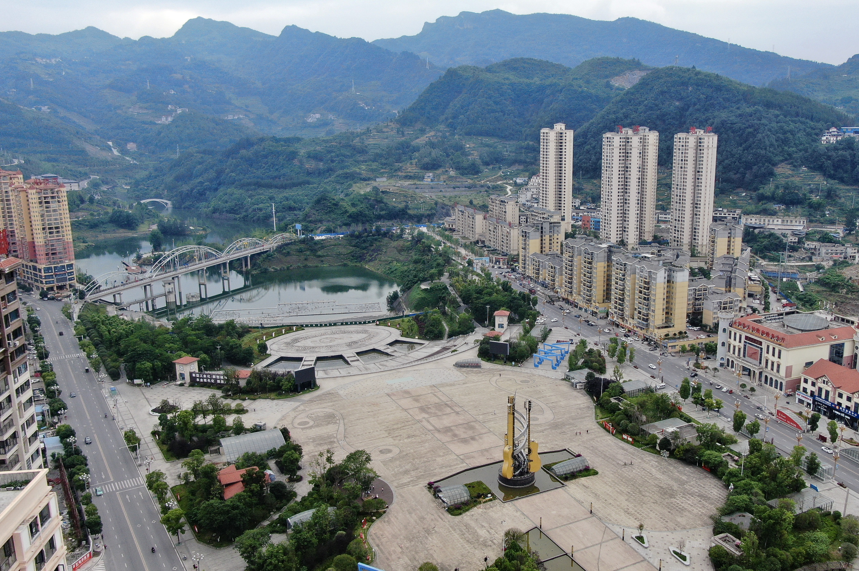 贵州正安安场镇全景图片