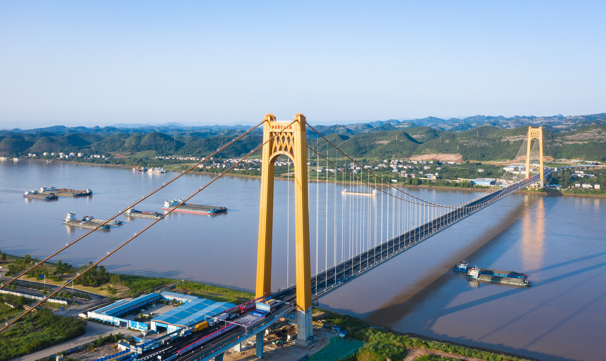 湖北宜昌伍家岗长江大桥建成通车