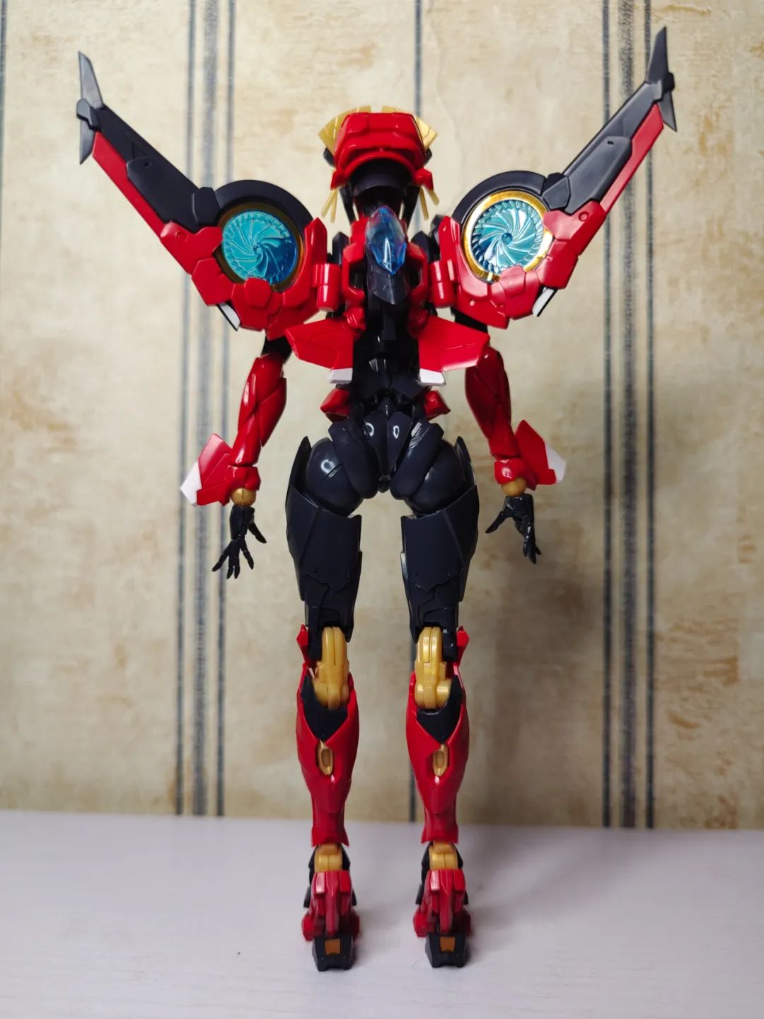 回眸一笑百媚生——千值练风雷模型拼装风刃开箱测评