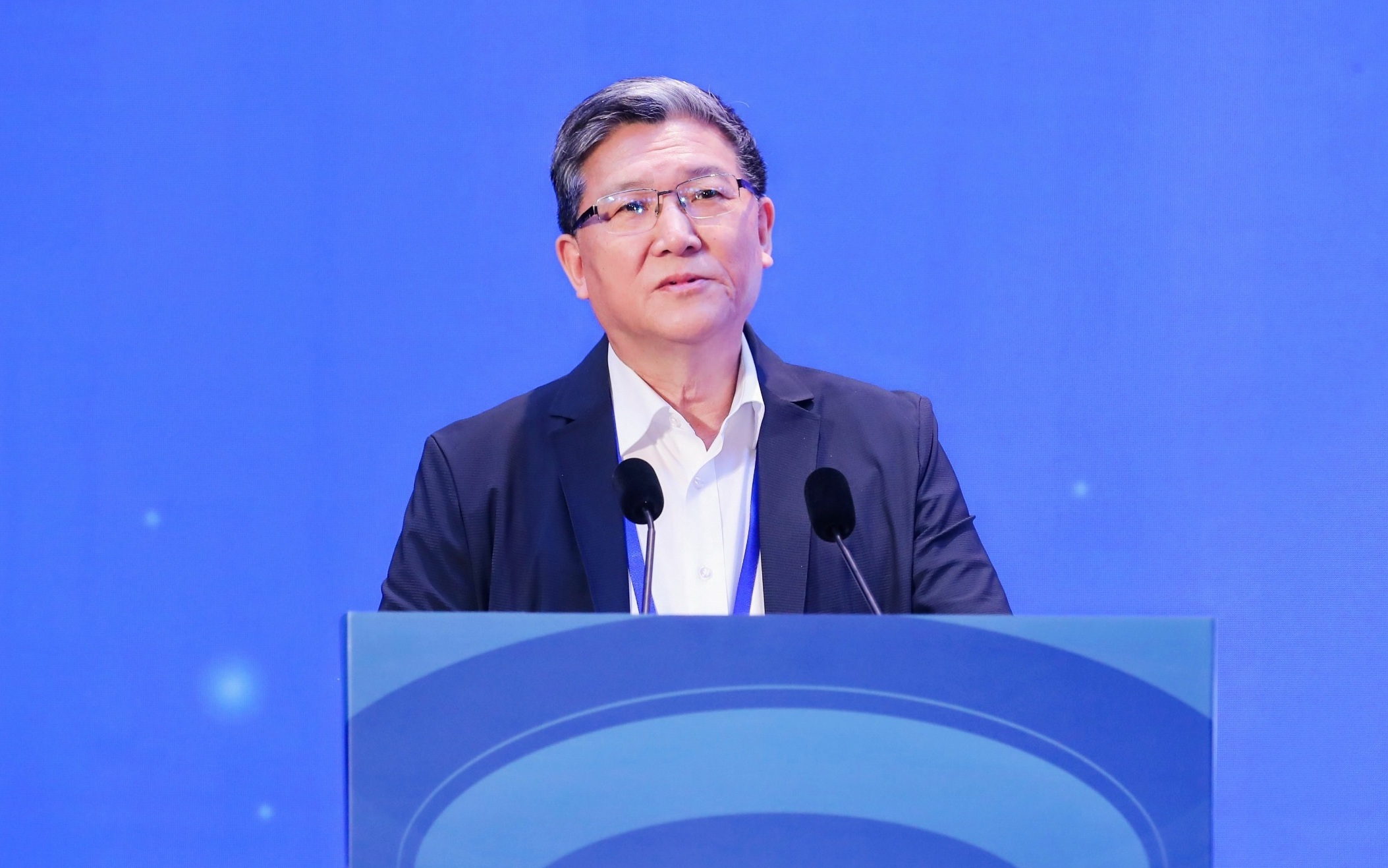 张占斌:居家养老过高恰恰说明社会化养老市场空间巨大|新京智库