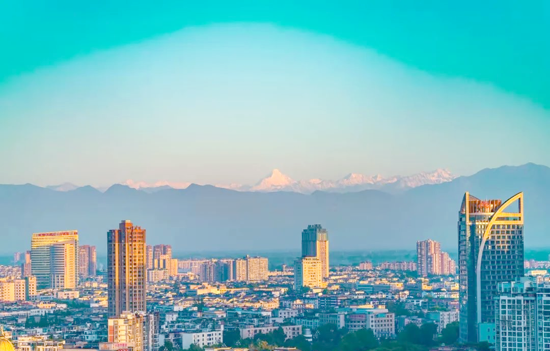 光华新城核心区,这一成都近十年来的西进重要门户,正迎来"央企 区属