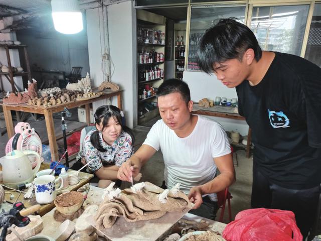 青联人|周林平:满怀"瓷"心,青春追梦