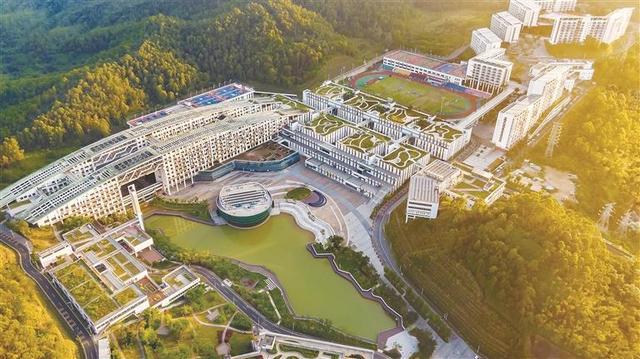 深圳技师学院开创全国技工教育领域多项第一