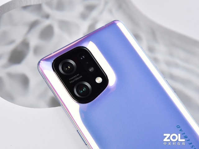 高颜值实力派 三款4000元左右热门手机推荐