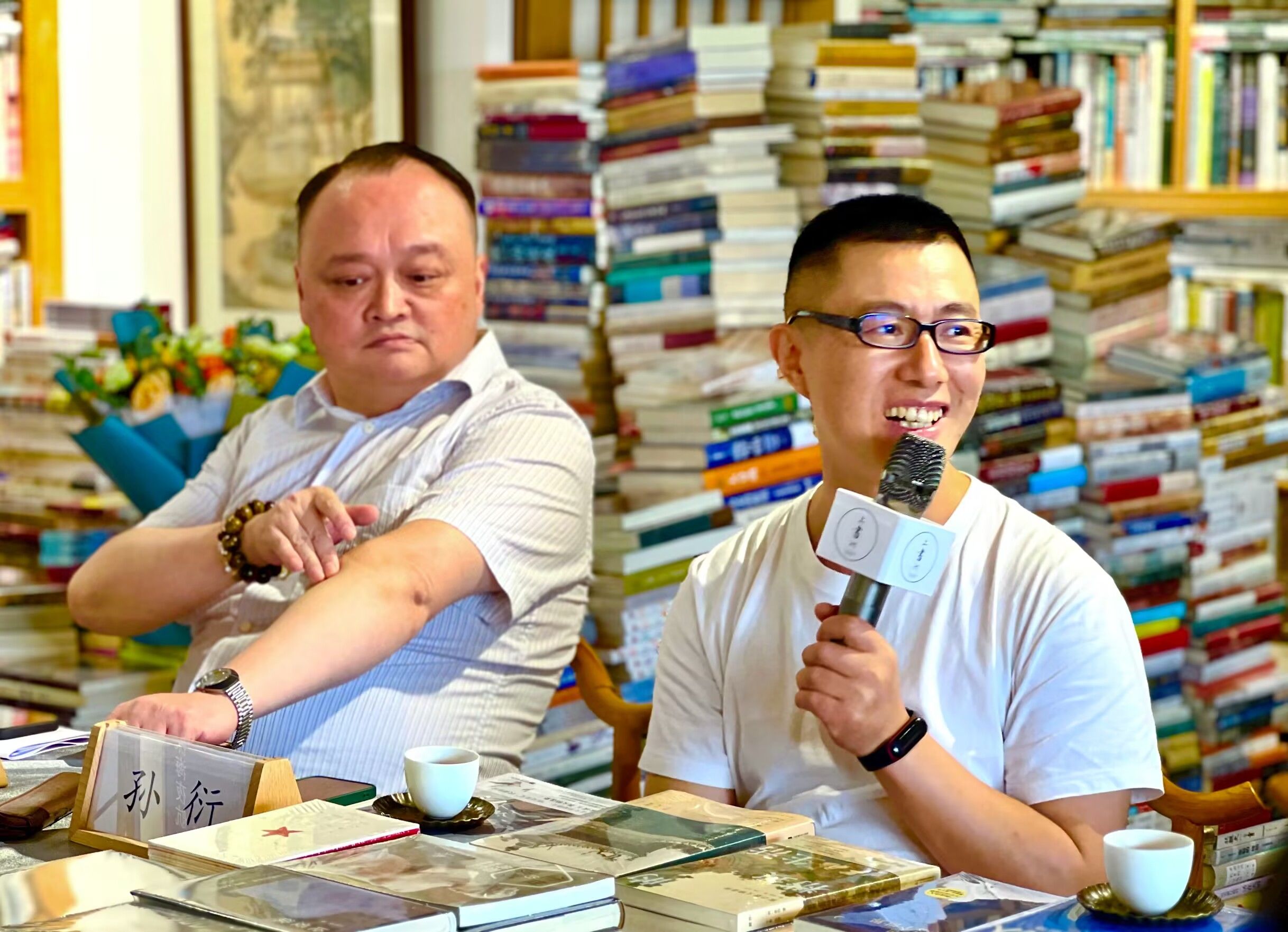 朱文颖携《深海夜航》抵苏州湾,畅谈文学与历史的勾连