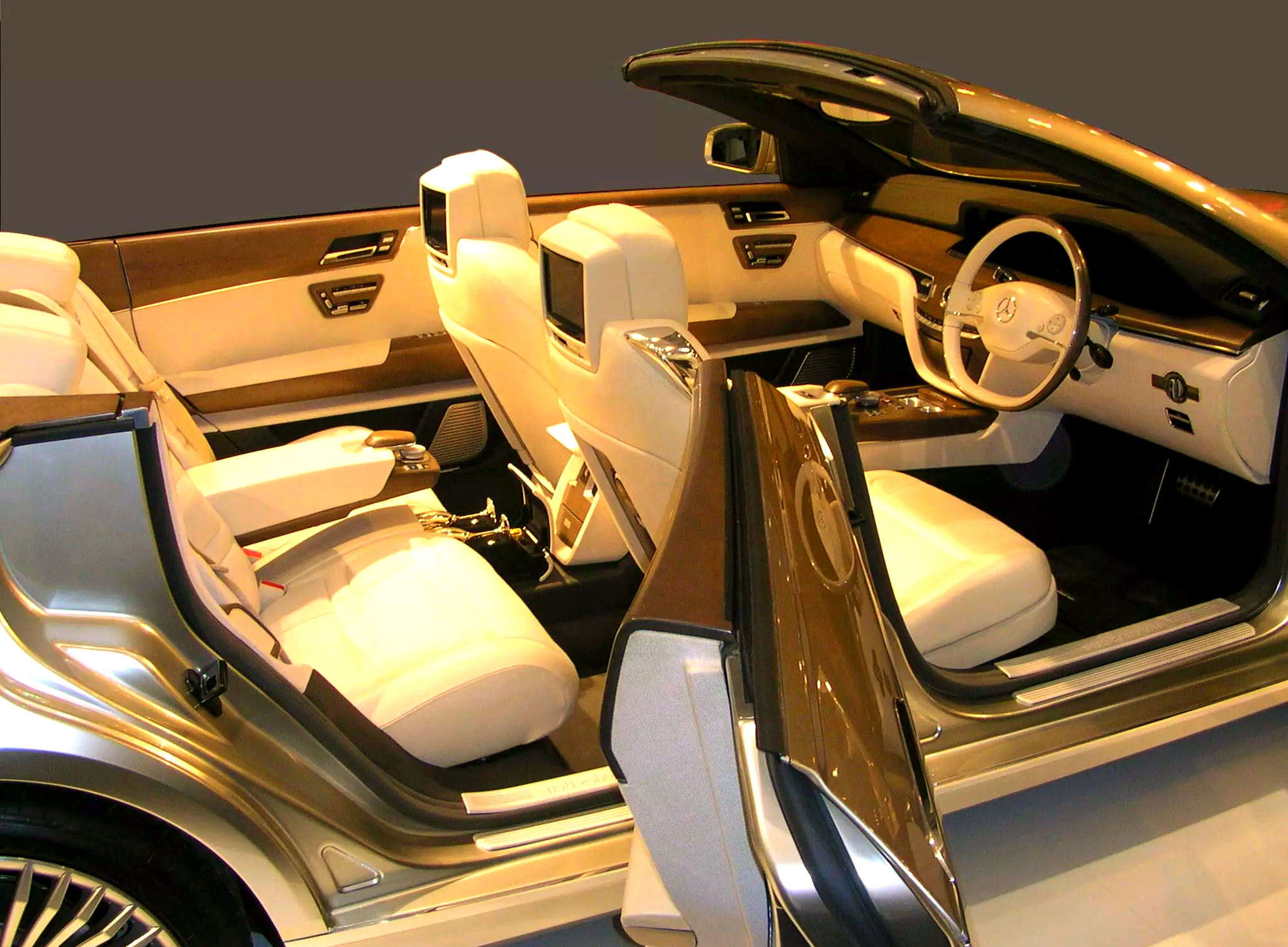 梅赛德斯奔驰s63 amg cabriolet四门敞篷车惊艳亮相