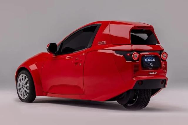 加版"倒三轮"宏光mini亮相,续航128公里,网友:越看越像奔驰标