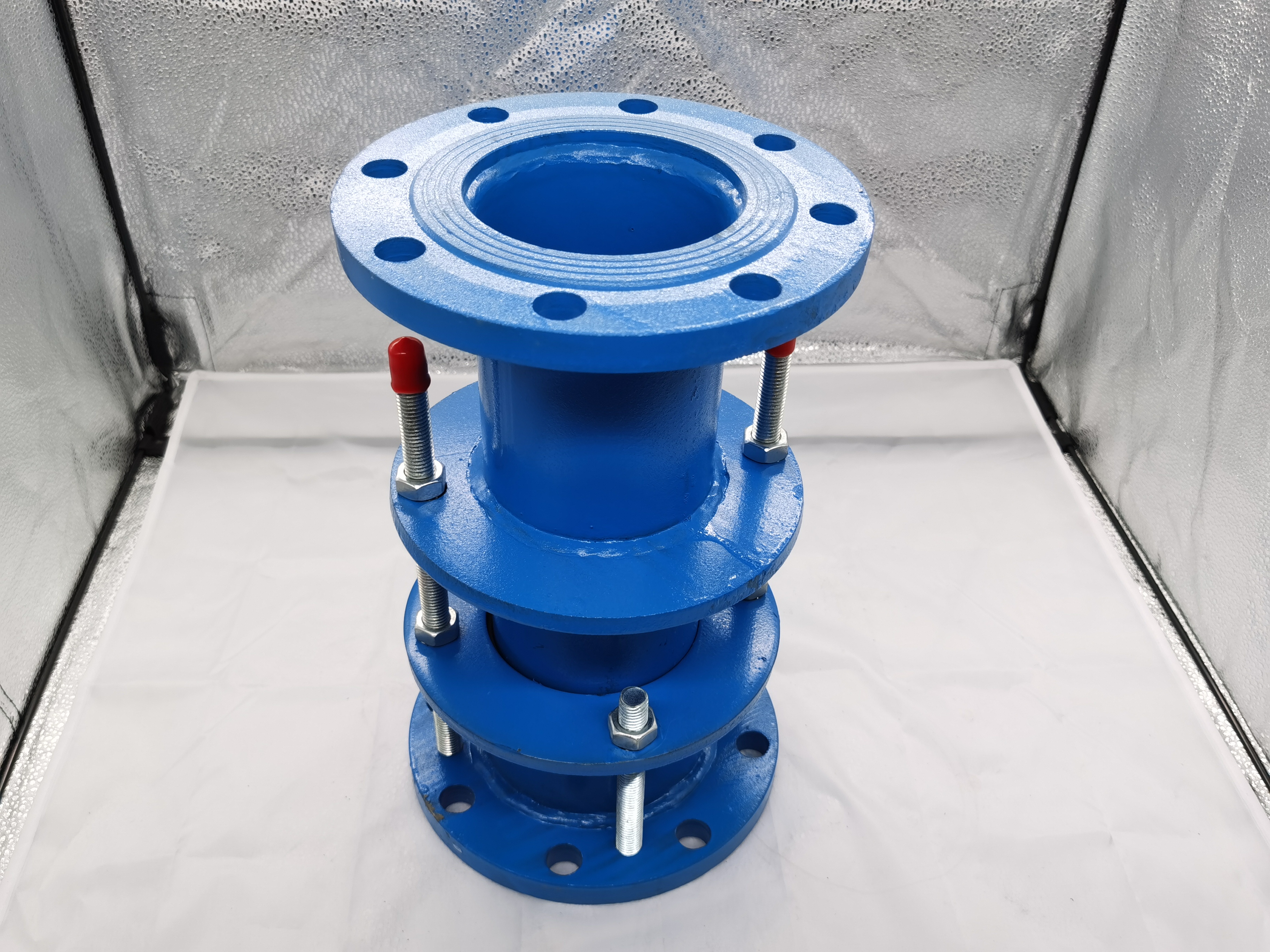 限位伸缩器作用的探讨