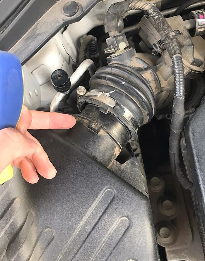 荣威i5氧传感器多久换,荣威i5氧传感器位置及更换教程