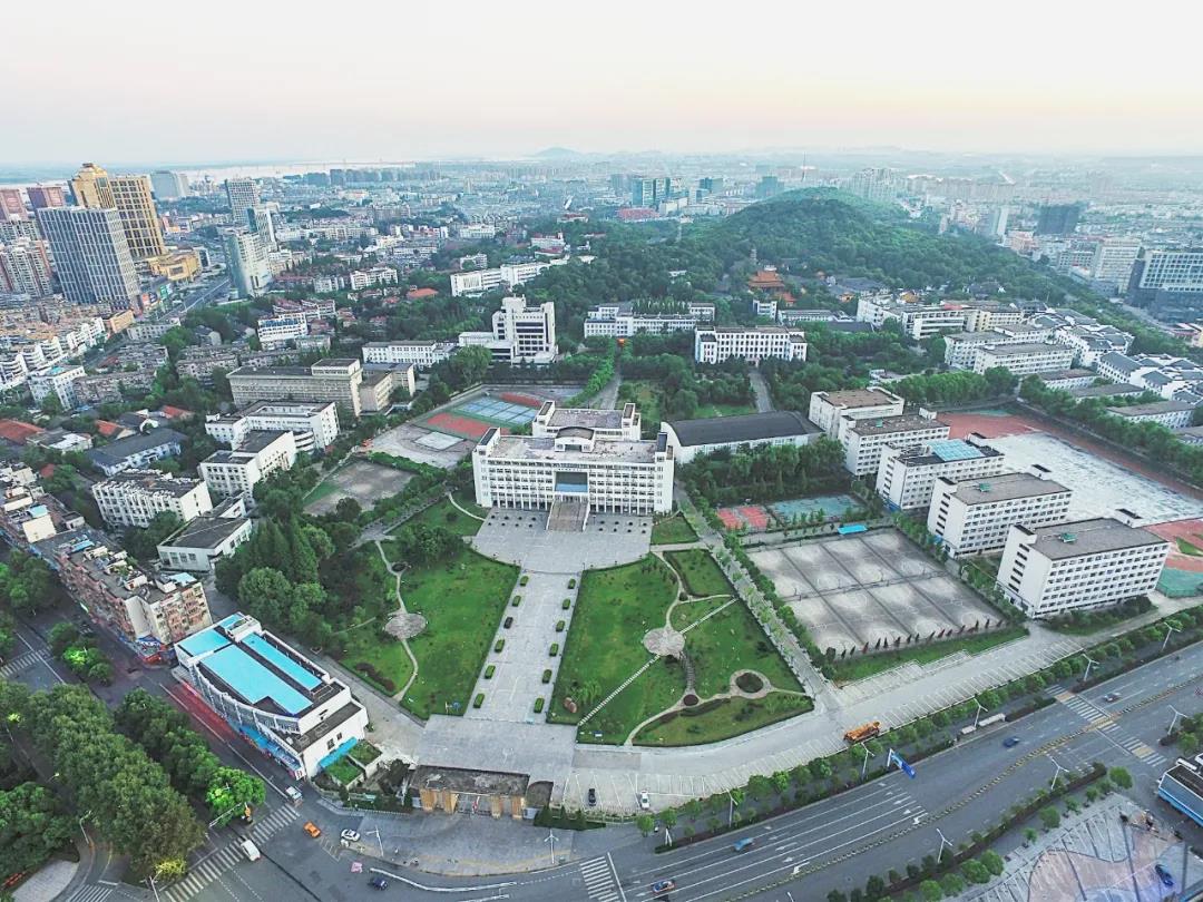 赭山校区图片