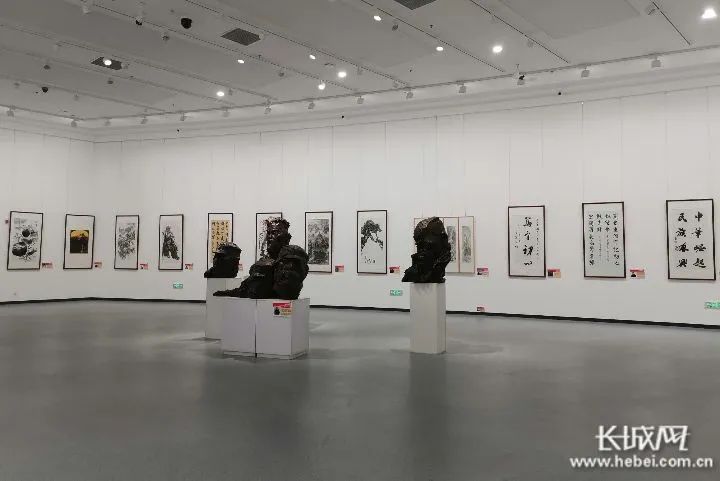 保定市美术馆a展厅.长城网记者 王日成 摄