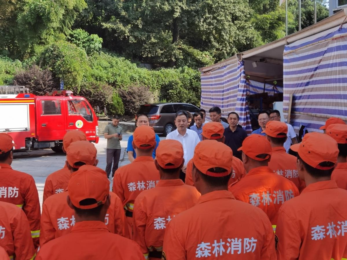 冯金考赴瑞安督查国庆节前安全防范工作