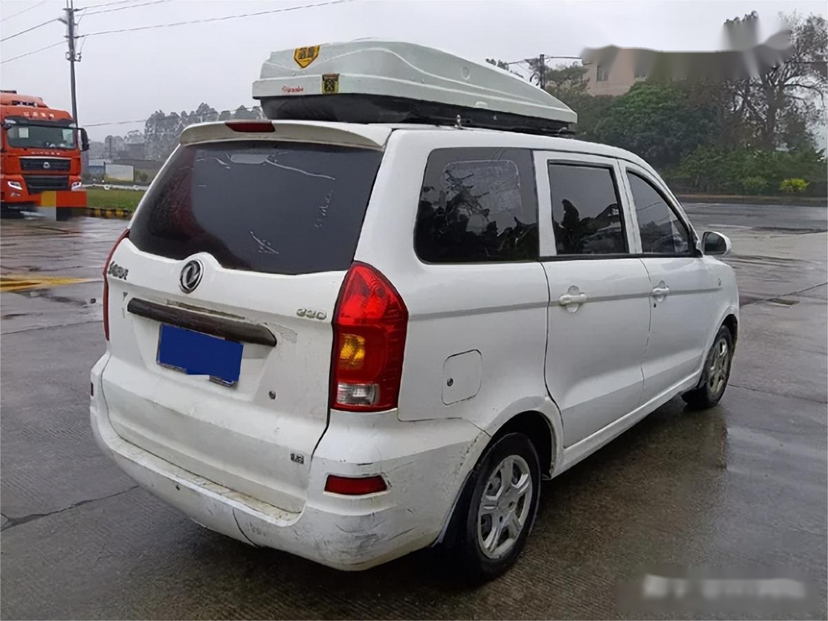 牛人打造低成本极简模式旅行床车,东风风光330改装露营车自驾游