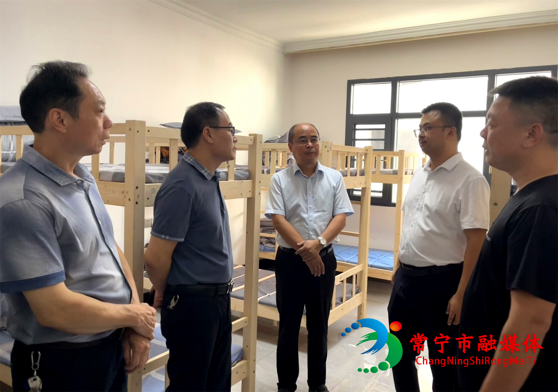 何旭明到庙前镇调研旅游发展工作