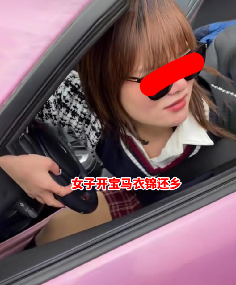 湖南:打工女子衣锦还乡,车陷泥坑却不想帮?不是指挥就拍照