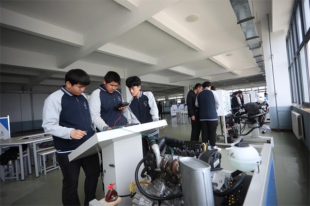 威海技师学院每年为企业培养300多名"定制"人才