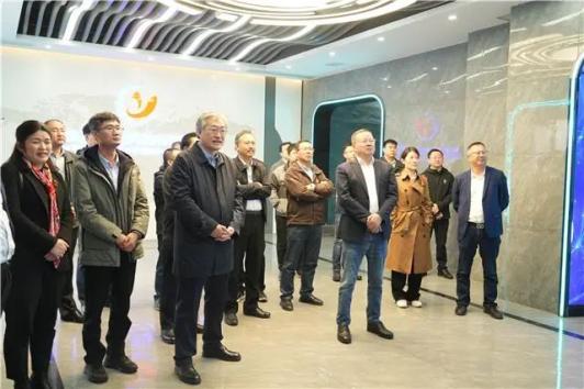 栾天猛带队赴湖南裕能考察