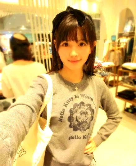 南昌大学校花钟恩淇从清新甜说到辣妈的惊人转变