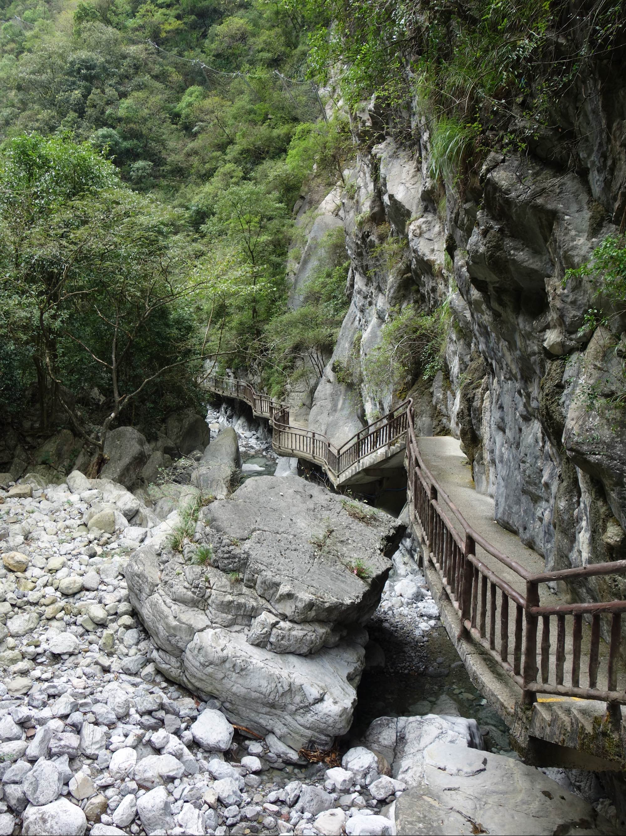 重庆武陵山大裂谷景区图片