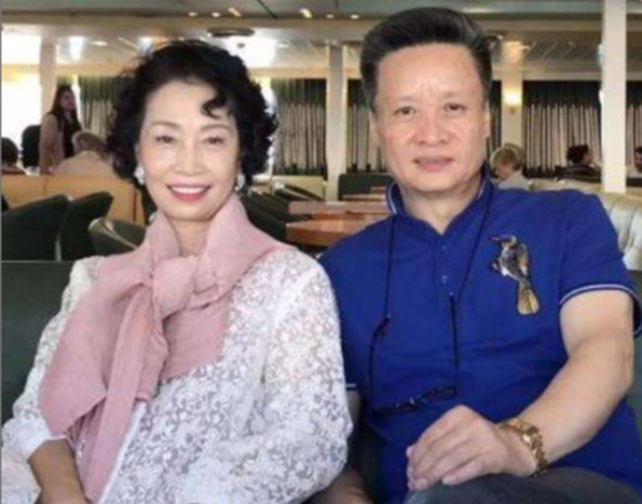 阎维文:陪妻子抗癌32年,女婿背景太强大,如今三代人幸福无比