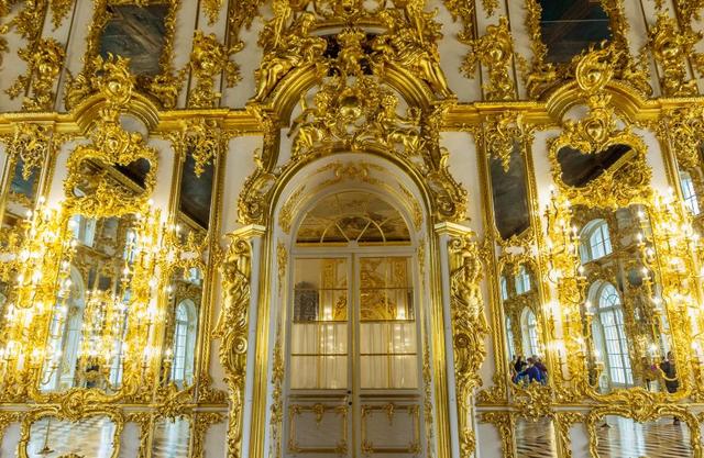 俄罗斯琥珀宫原材料,价格比黄金贵12倍,400多万年才能形成!