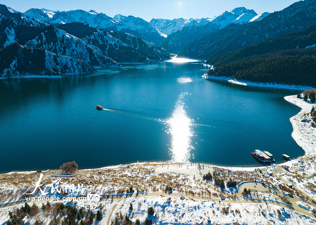 新疆昌吉:冬季旅游热