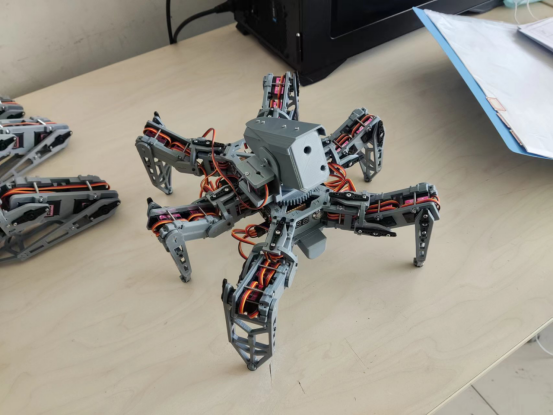 复兴号"蜘蛛侠"和它的"钢铁侠"爸爸