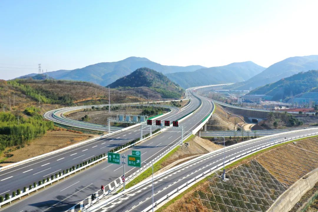 2020年12月,杭州绕城高速西复线正式通车